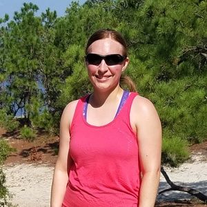 Meet your Posher, Hillary